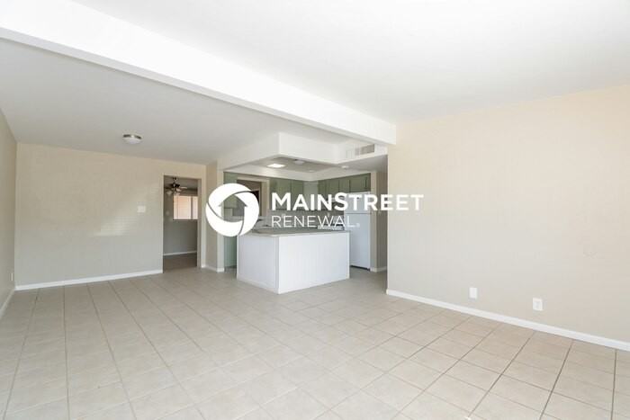 1051 S Duke Dr - Photo 3 of 16