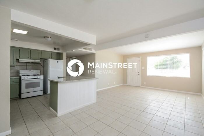 1051 S Duke Dr - Photo 4 of 16