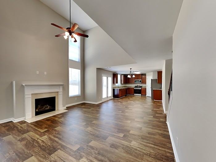 1979 Raegan Way - Photo 5 of 28