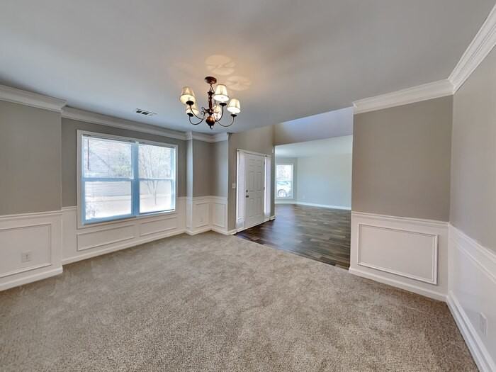 1979 Raegan Way - Photo 7 of 28