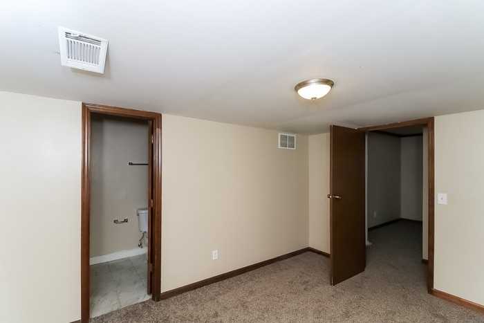 1653 Rex Dr - Photo 6 of 22