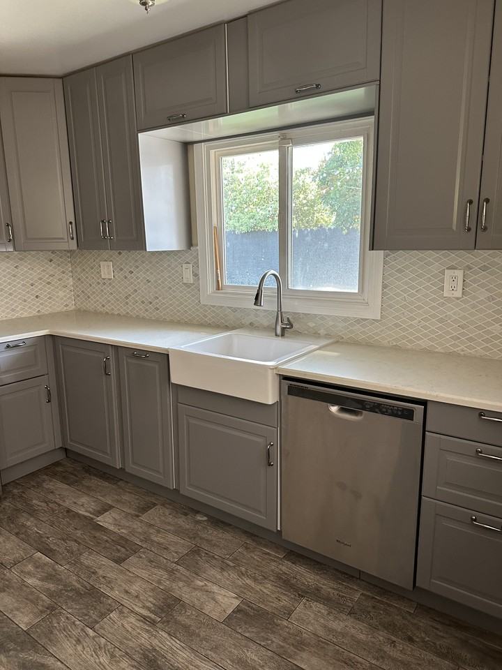 184 E 19th St #NA - Photo 3 of 17