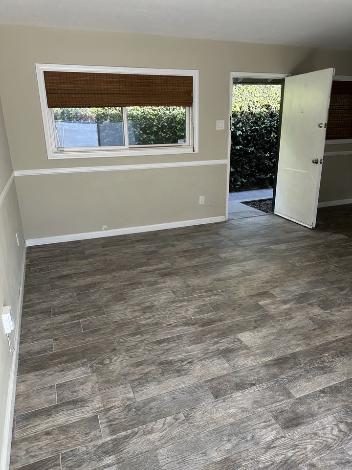 184 E 19th St #NA - Photo 5 of 17