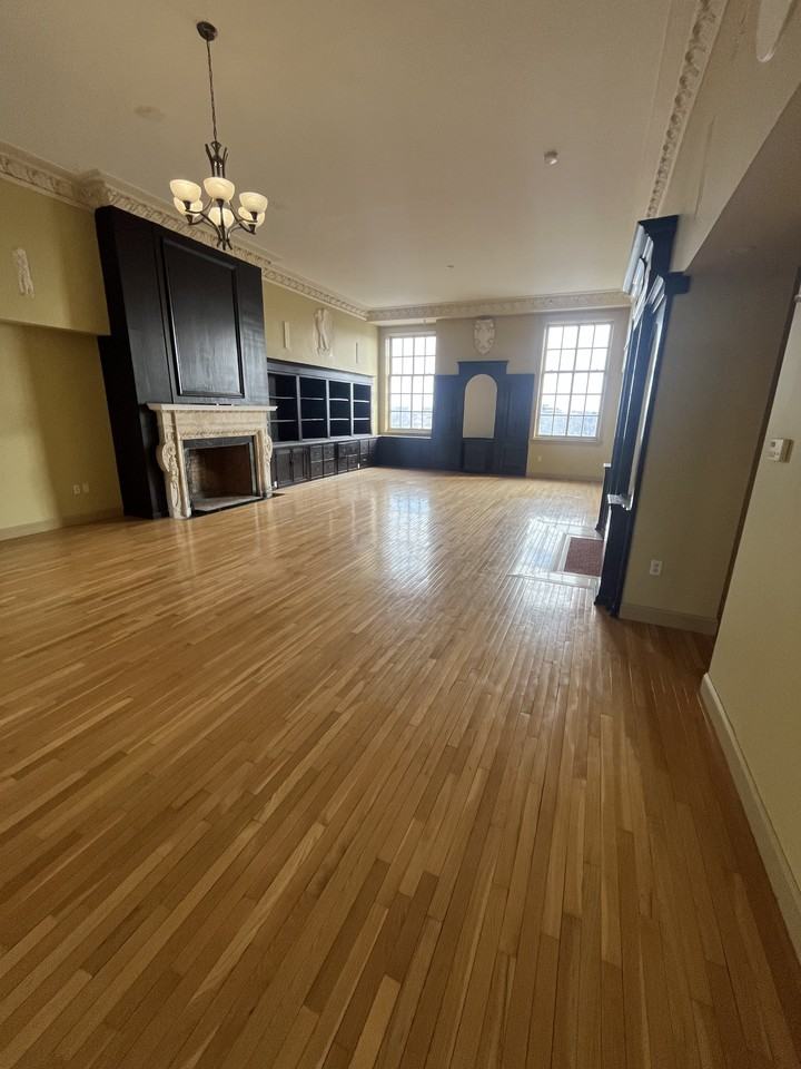 2341 Carnegie Ave #502 - Photo 2 of 13