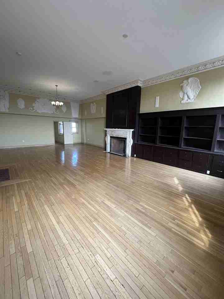 2341 Carnegie Ave #502 - Photo 3 of 13