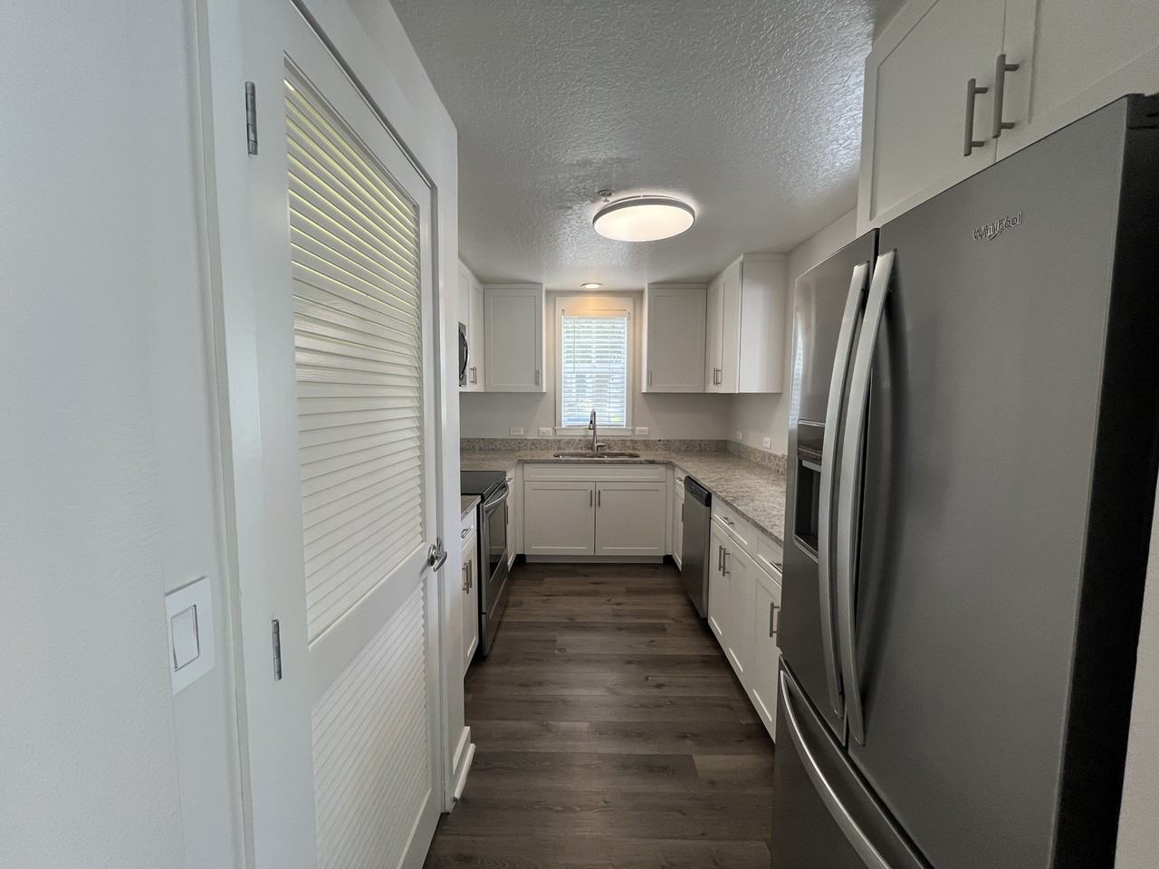 2405 W Texas Ave #1 - Photo 7 of 31