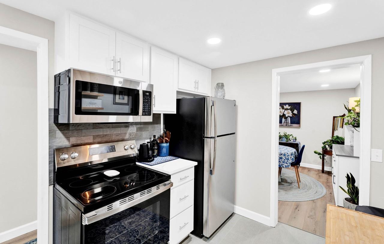 6 Roanoke Ln #60 - Photo 6 of 10