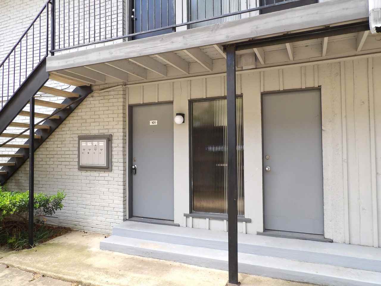 4331 Buena Vista St #101 - Photo 3 of 16