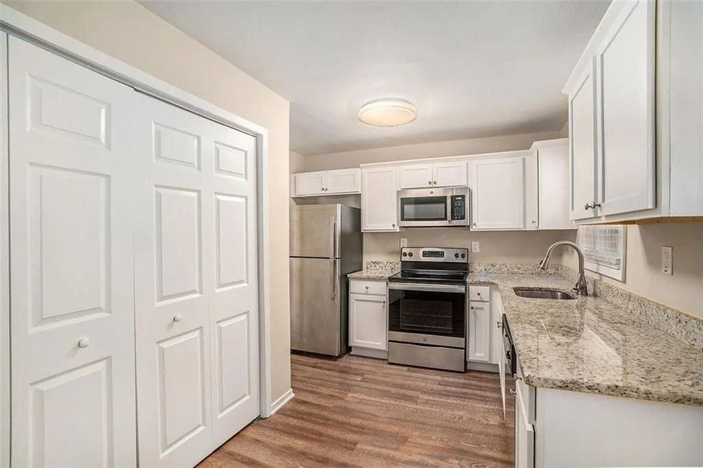 3519 Adkins Rd Nw #NA - Photo 2 of 15