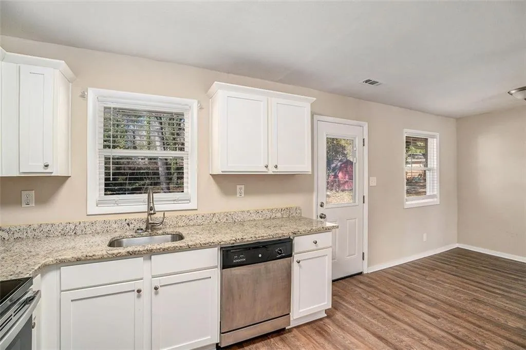 3519 Adkins Rd Nw #NA - Photo 3 of 15