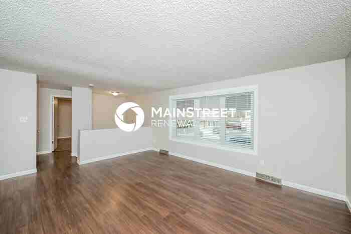 7471 Teller St - Photo 6 of 17