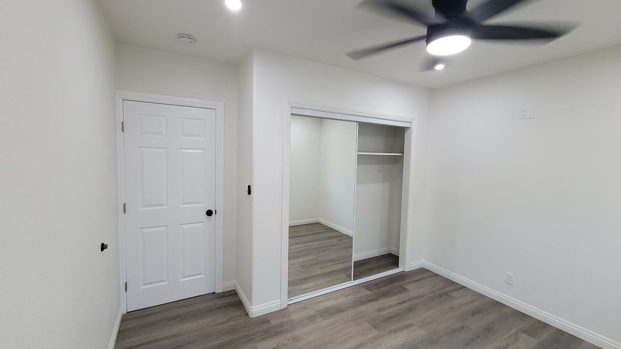 7674 Whitsett Ave #NA - Photo 2 of 20