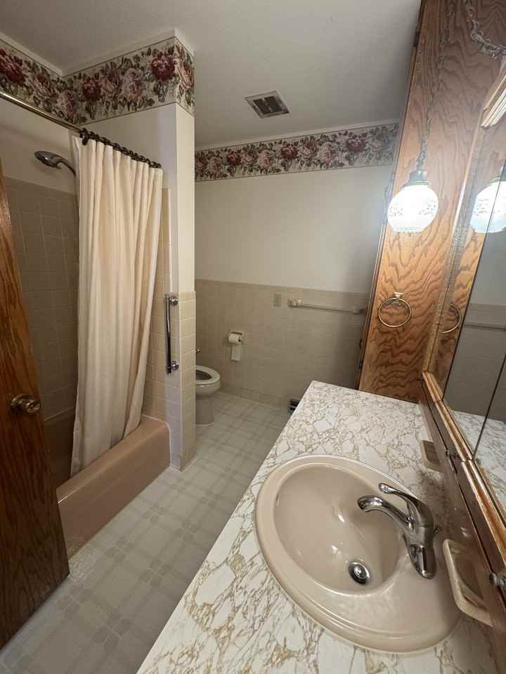 2520 Calihan Ave Ne #NA - Photo 6 of 17