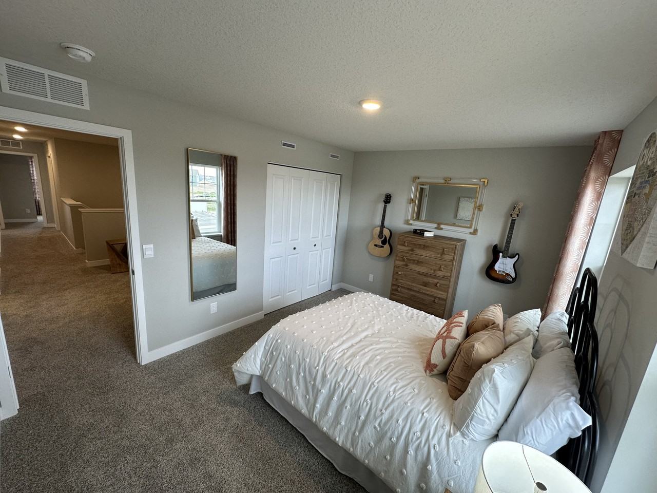 17074 Dysart Pl #17074 - Photo 5 of 32