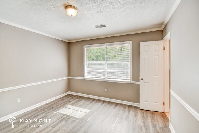 121 Meadowgreen Dr - Photo 6 of 11