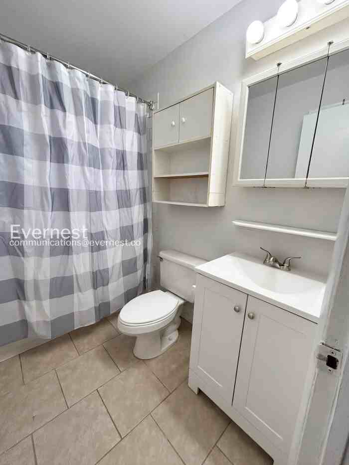 1921 Wigglesworth Rd - Photo 5 of 18