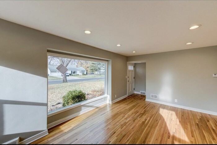 7209 Oliver Ave S - Photo 3 of 27