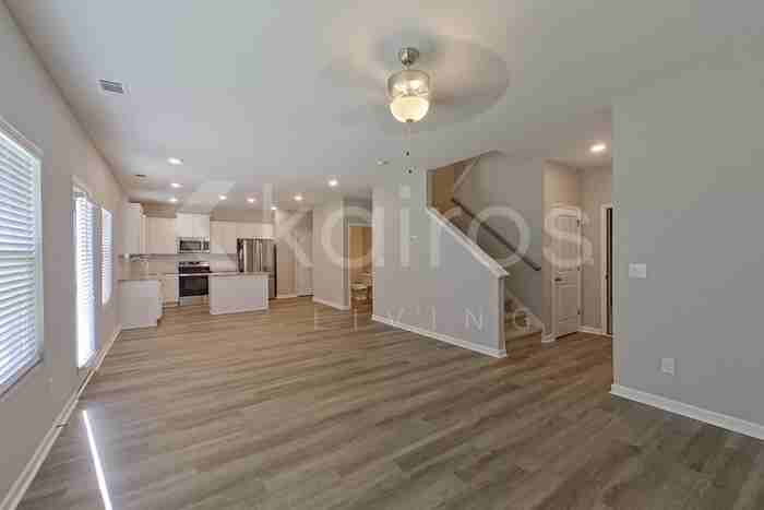 163 Williams Ln - Photo 5 of 26