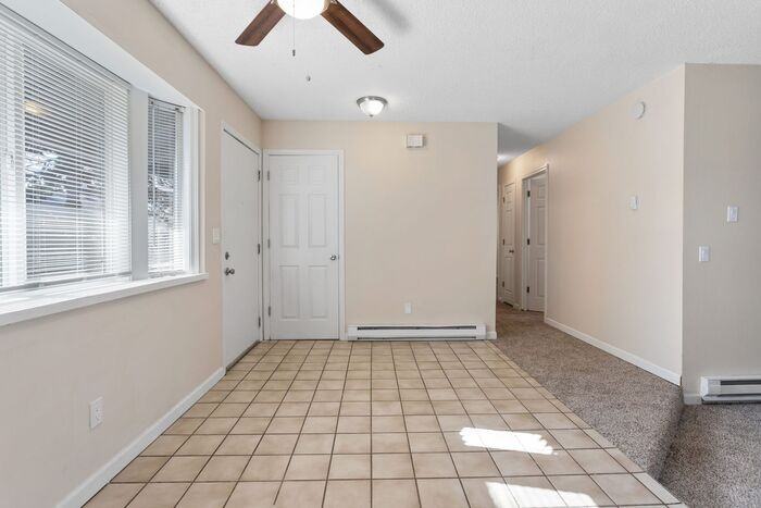 16612 Ne Glisan St #01 - Photo 5 of 36