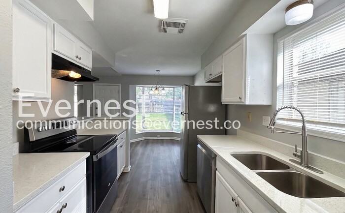 6654 Laughlin Dr - Photo 6 of 30