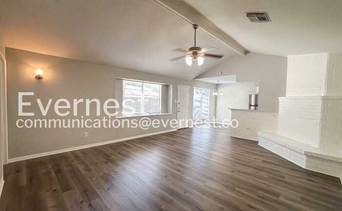 6654 Laughlin Dr - Photo 7 of 30