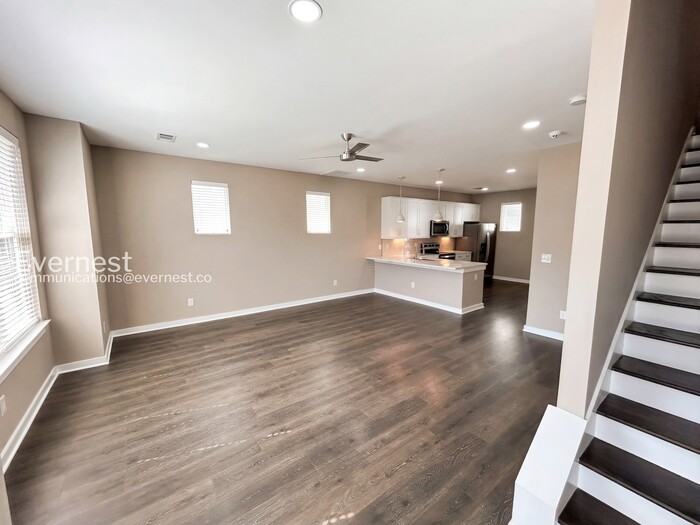 305 Jeffries Way - Photo 6 of 25