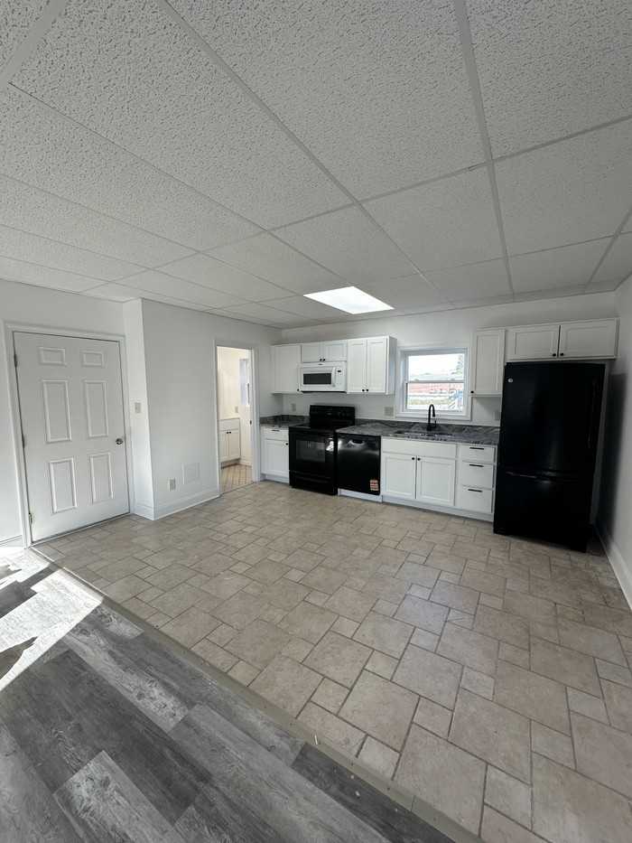 113 E Middle St #3 - Photo 2 of 15