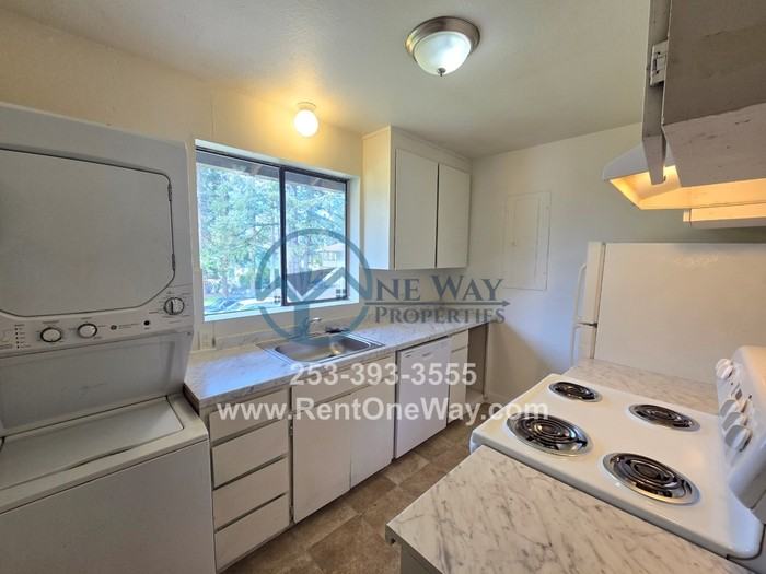 2604 92nd St S #B - Photo 4 of 13