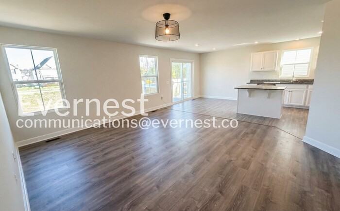 18393 Signature Way - Photo 5 of 23