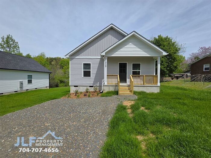 1028 Patton Ave - Photo 2 of 12