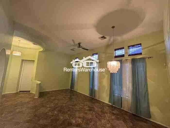 2747 W Silver Fox Way - Photo 7 of 44