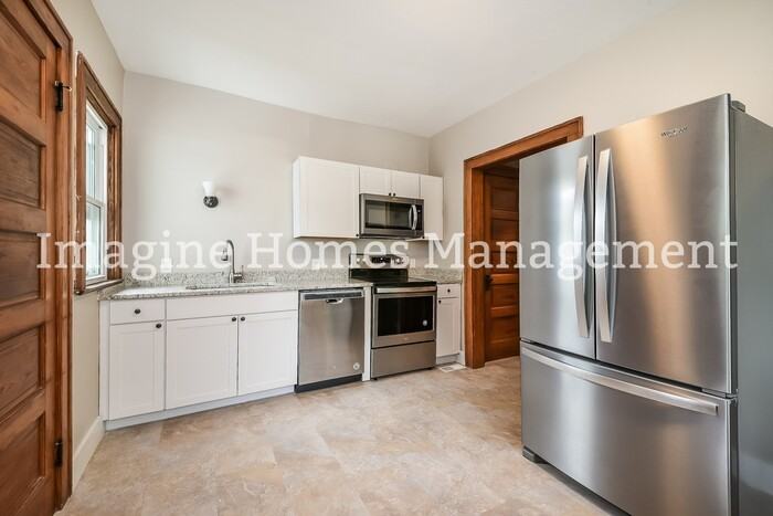 1477 Northland Ave #1 - Photo 6 of 19