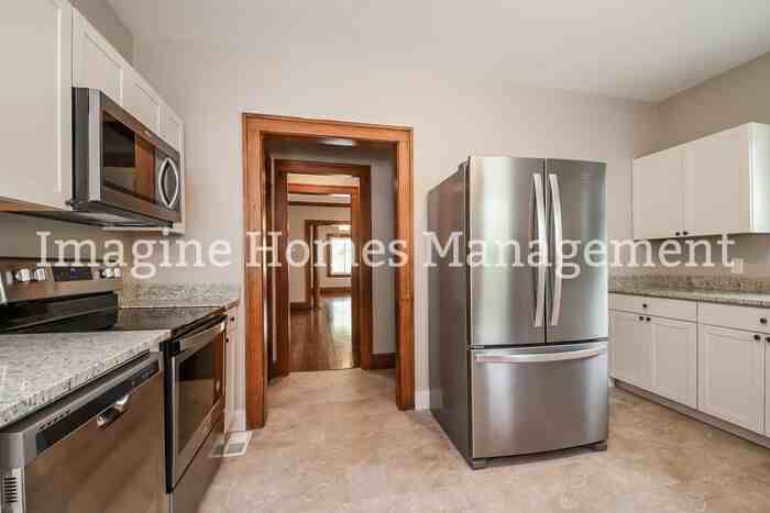 1477 Northland Ave #1 - Photo 7 of 19