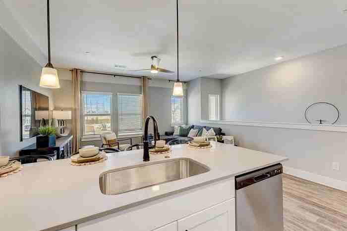 4517 Tiberius Dr - Photo 7 of 50