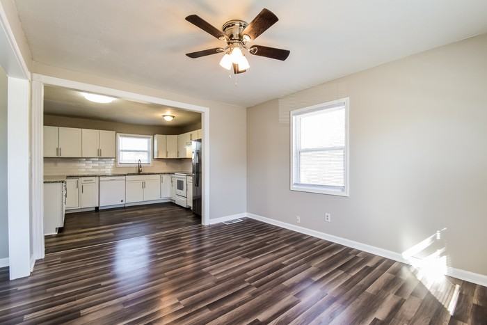 455 Emmett St - Photo 5 of 15