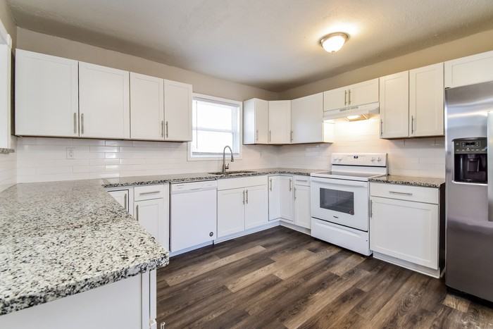 455 Emmett St - Photo 6 of 15