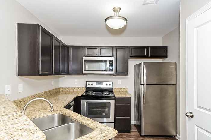 2435 Marlin Dr - Photo 7 of 17