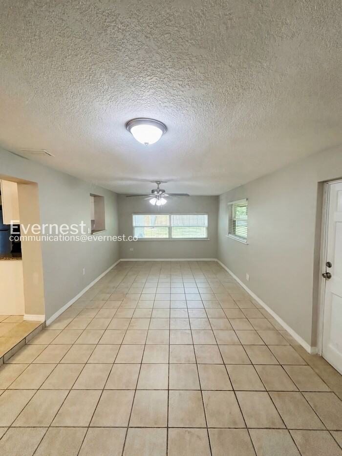 8519 Sunbeam Ln - Photo 4 of 30