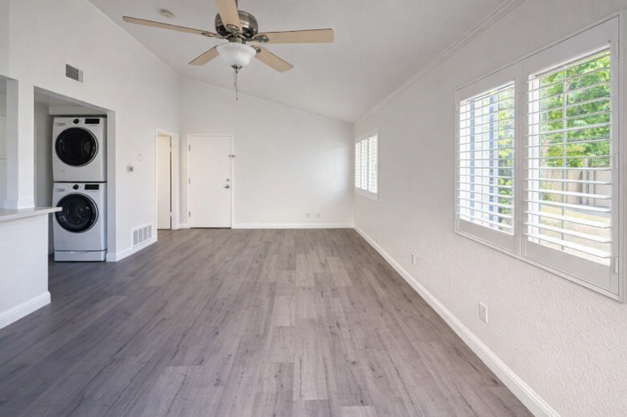 26212 La Real #D - Photo 2 of 24