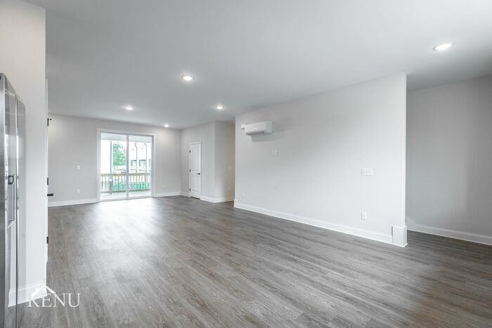 5665 Sofias Cir - Photo 4 of 22
