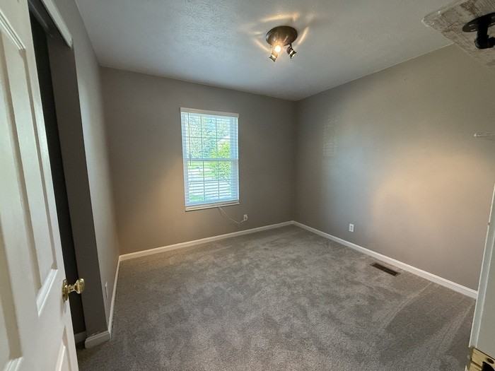 7410 Sterling Springs Way - Photo 5 of 20