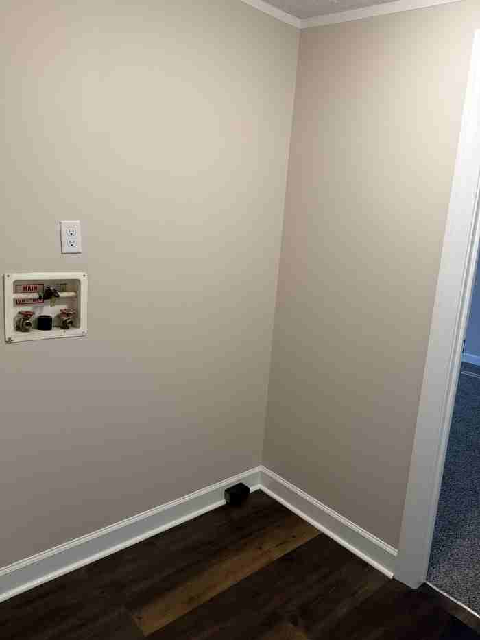 230 Hibiscus Ln - Photo 4 of 9