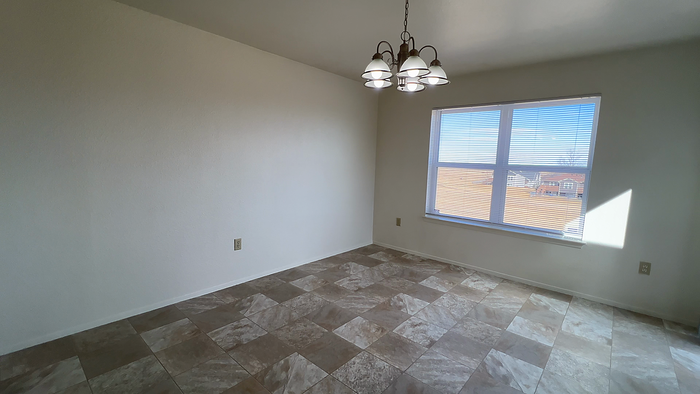 1142 Dakota Dr - Photo 3 of 8