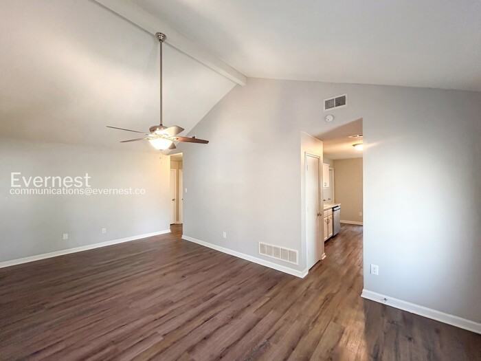 6832 Maury Dr - Photo 7 of 22