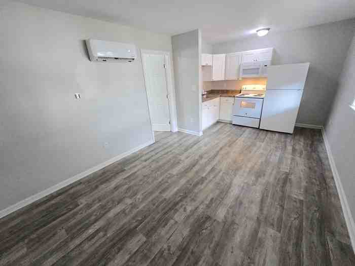852 Little Bay Ave #5 - Photo 2 of 9
