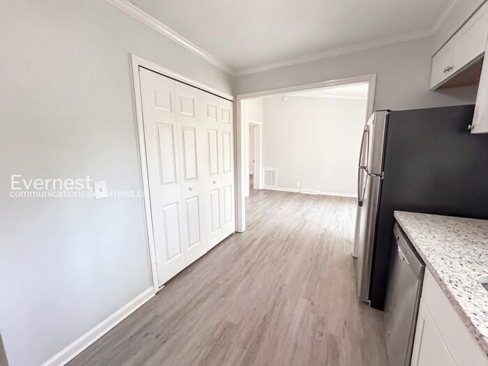 1174 Alemeda Dr - Photo 5 of 29