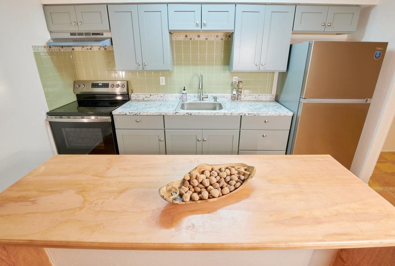 4444 Swift Rd #9 - Photo 3 of 8