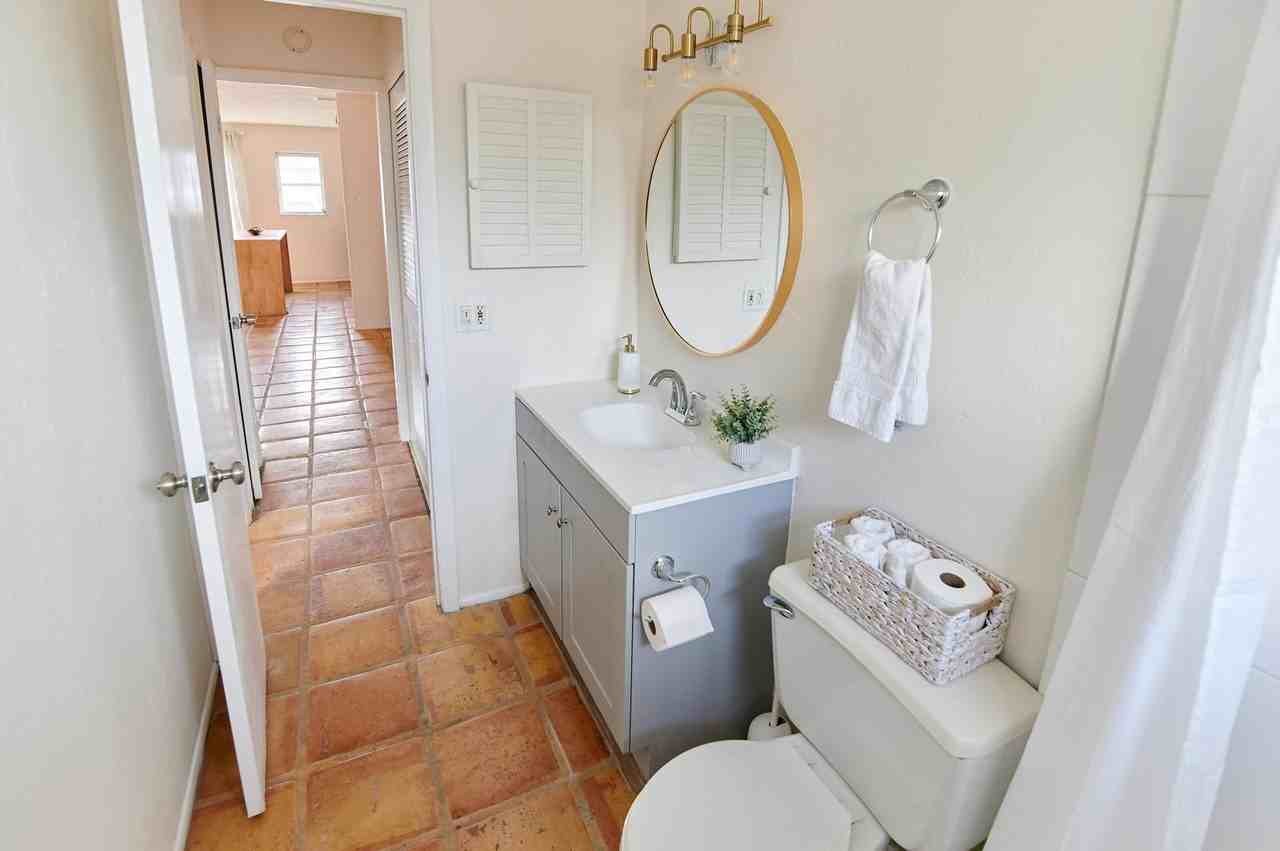 4444 Swift Rd #9 - Photo 5 of 8