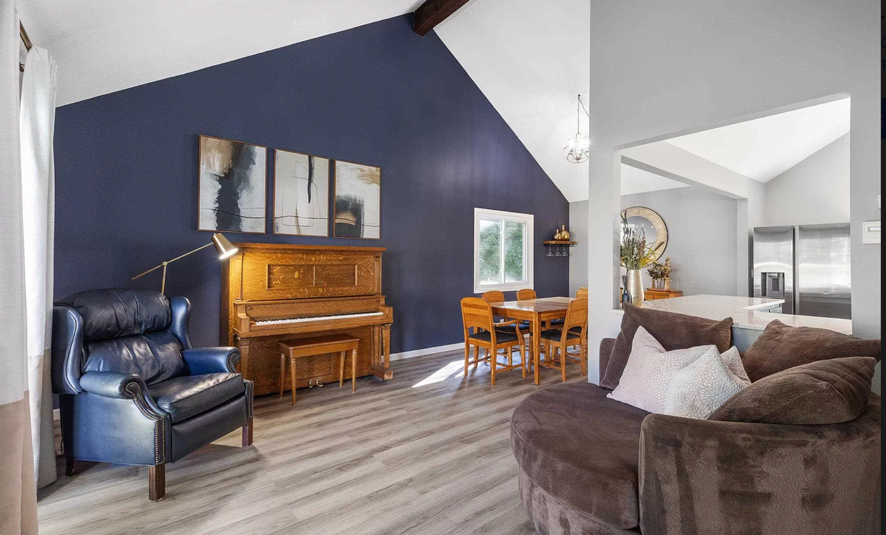 15561 Walnut Cir - Photo 3 of 15