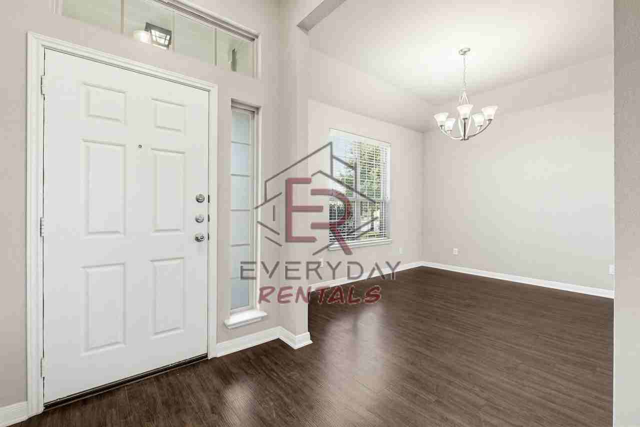 3214 Shawlands Rd - Photo 2 of 16